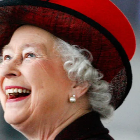 Image of the Queen Smiling