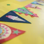 Bunting showing an ice cream.